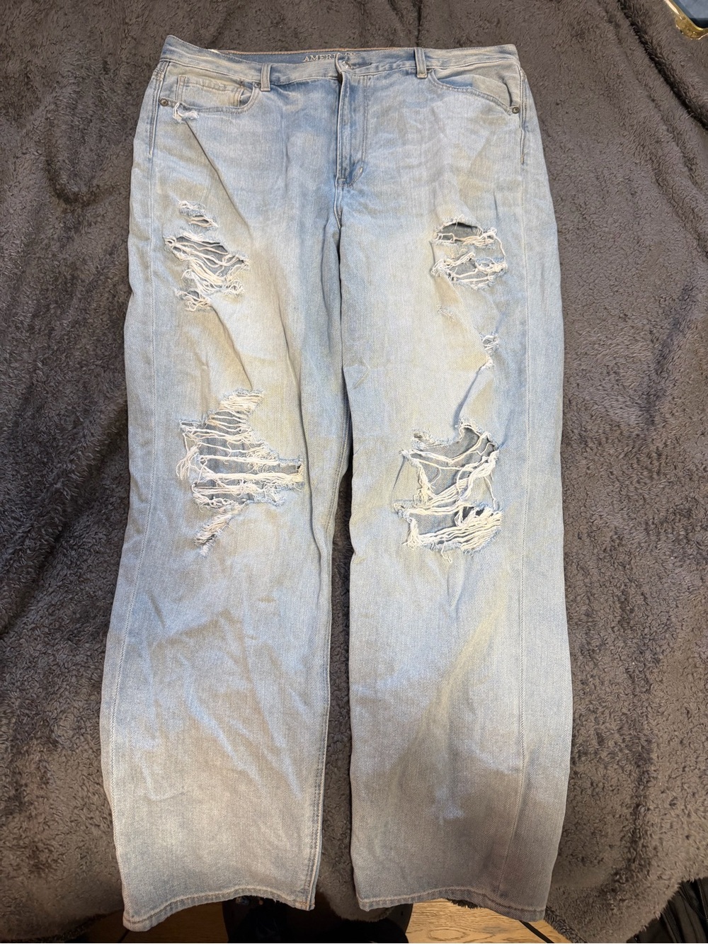 American Eagle Outfitters High Rise Light Blue Mom Jean